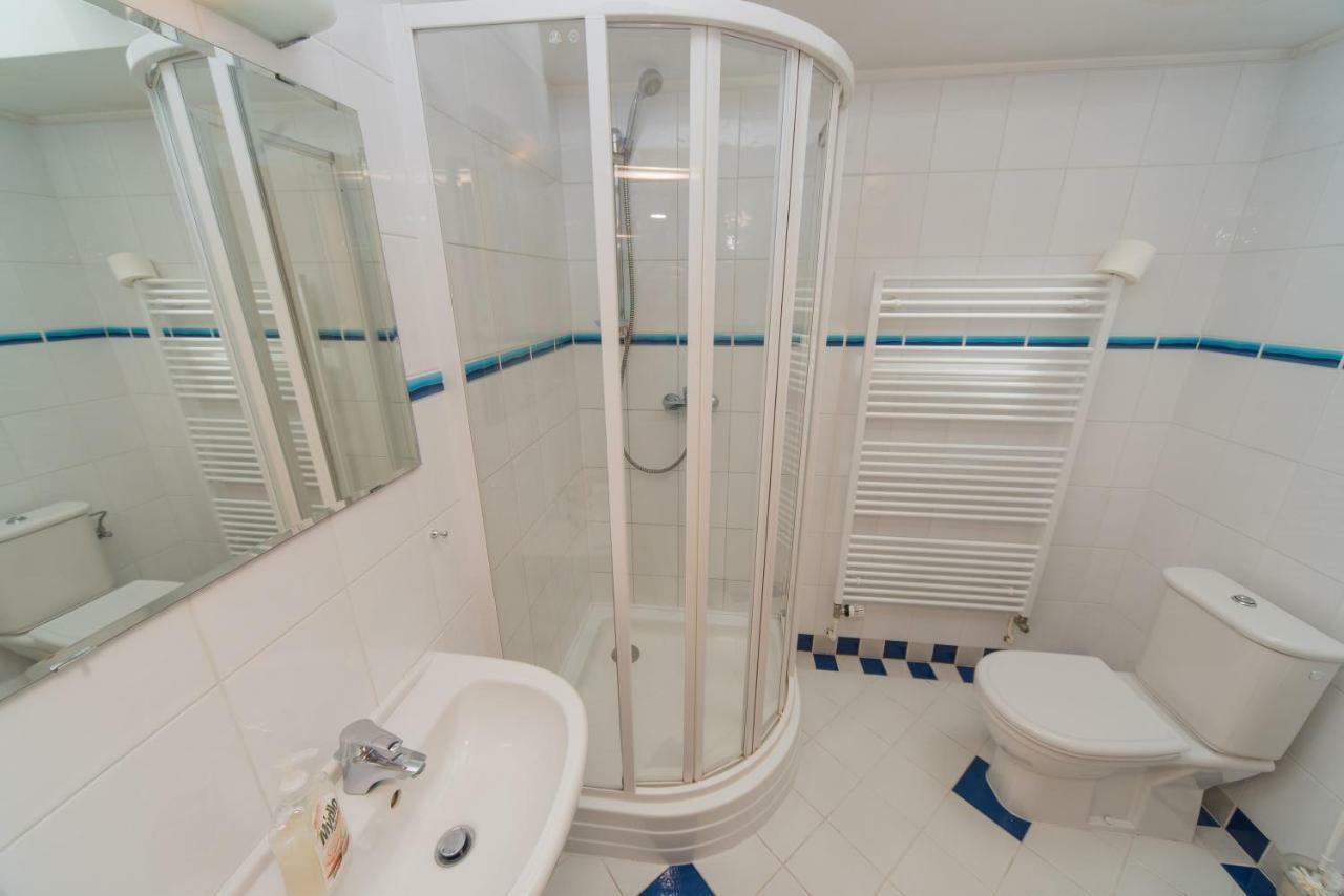 Pension U Kostela Cesky Brod Exterior photo
